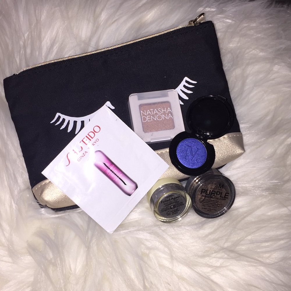 Randomly selected new eyeshadows and makeup bag